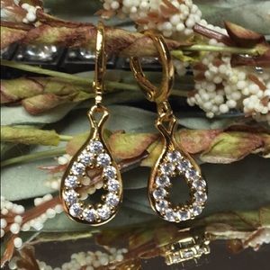 NWT CZ Waterdrop 18k GF Drop Earrings CM